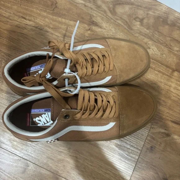 Vans Old Skool Sneakers • Men’s 10.5 • NWT - Picture 3 of 5